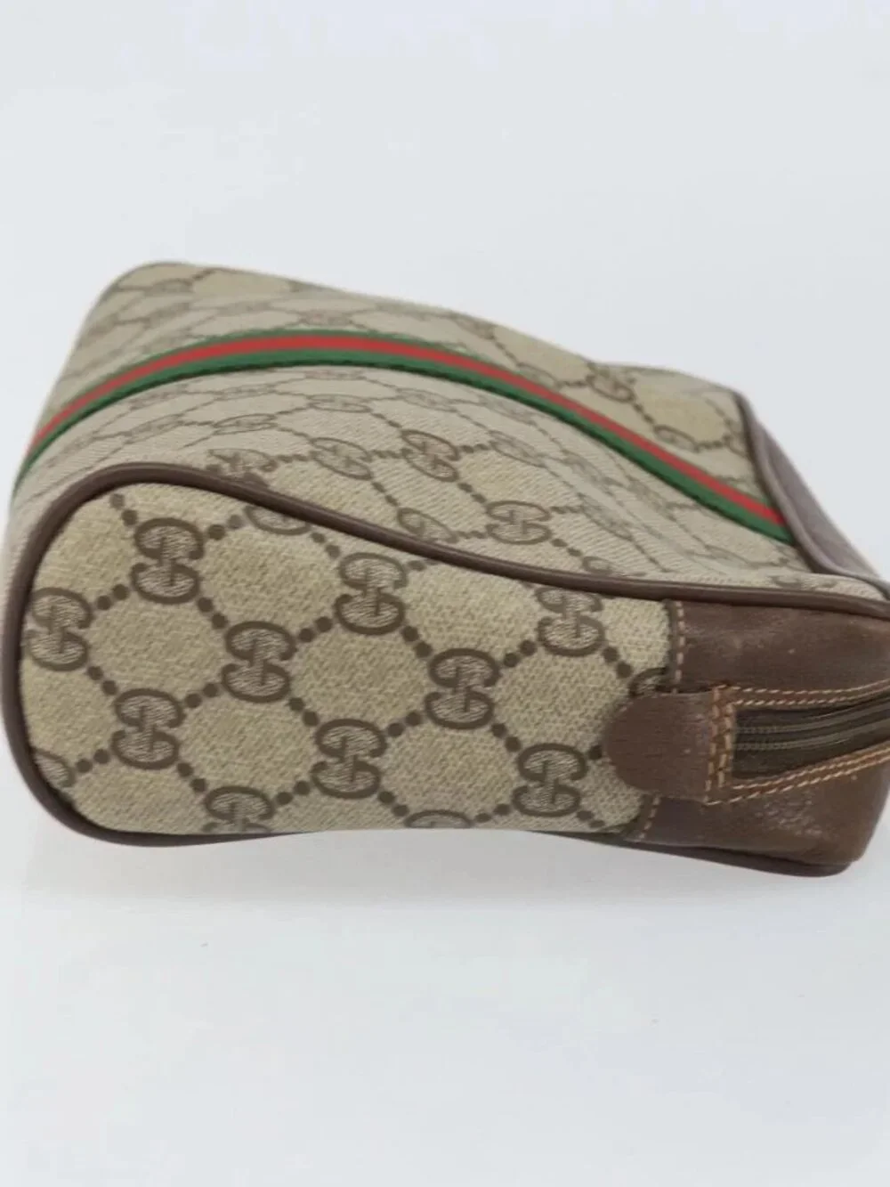 Gucci brand	gucci color	beige